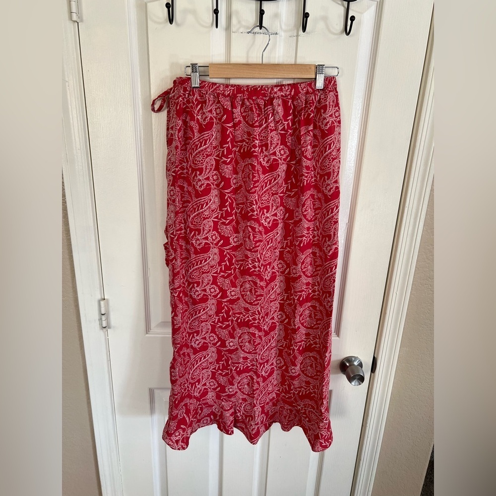 Picnic Red White Paisley Floral Wrap Midi Skirt M Tie Waist - Picture 11 of 12
